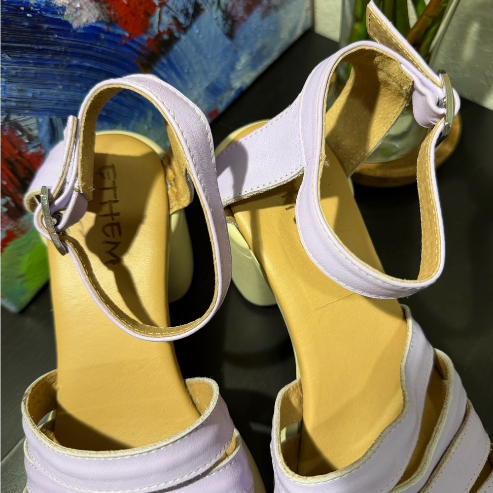 Italian Ethem Sample Pair Lavender Heeled Sandals - Picture 8 of 8